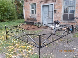 Огорожа на могилу - Фото 18