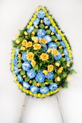 Вінок зі штучних квітів - Фото 3